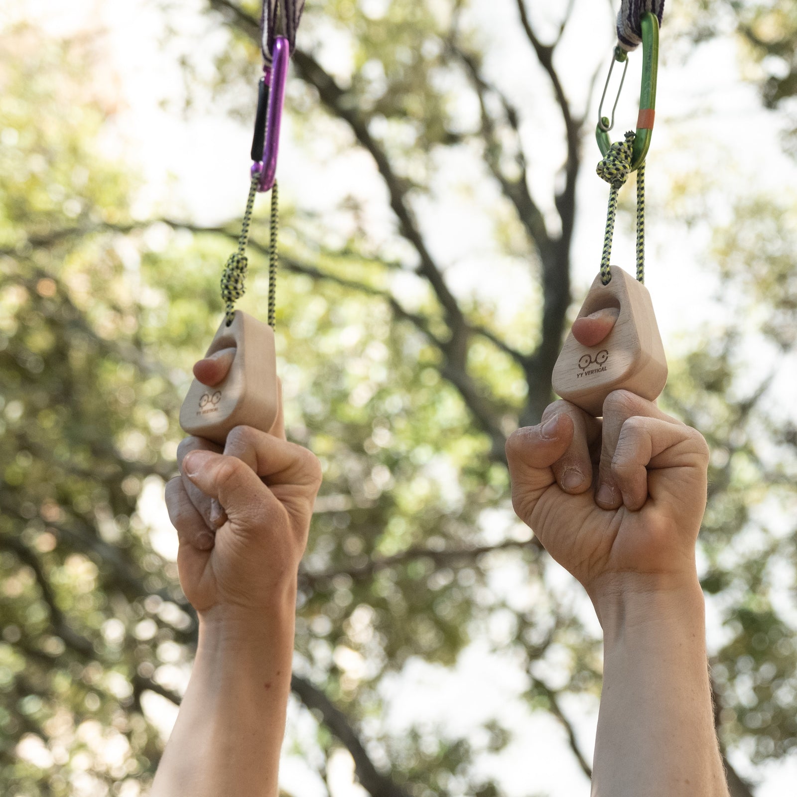 Le Duo - YY Vertical