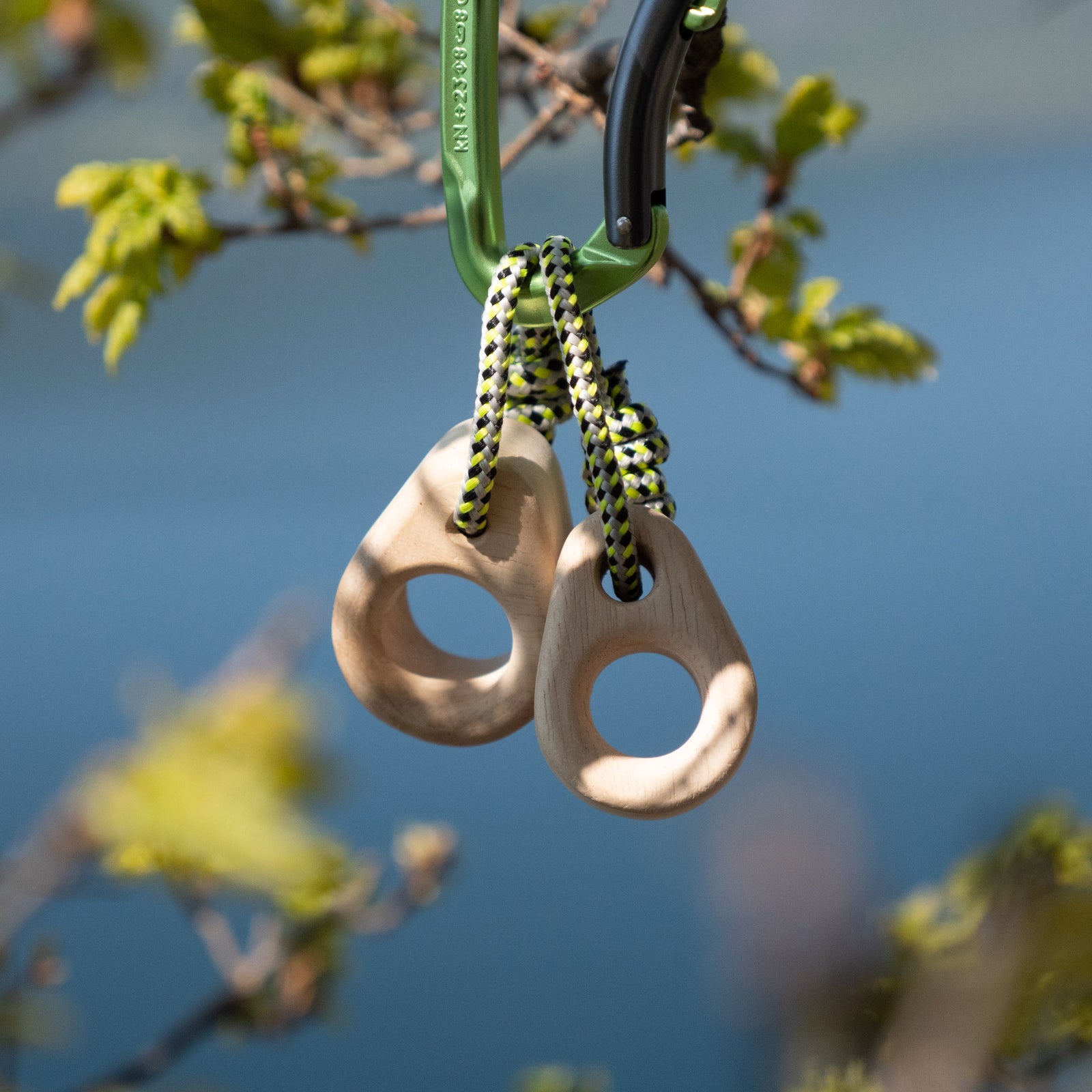 Le Mono - YY Vertical