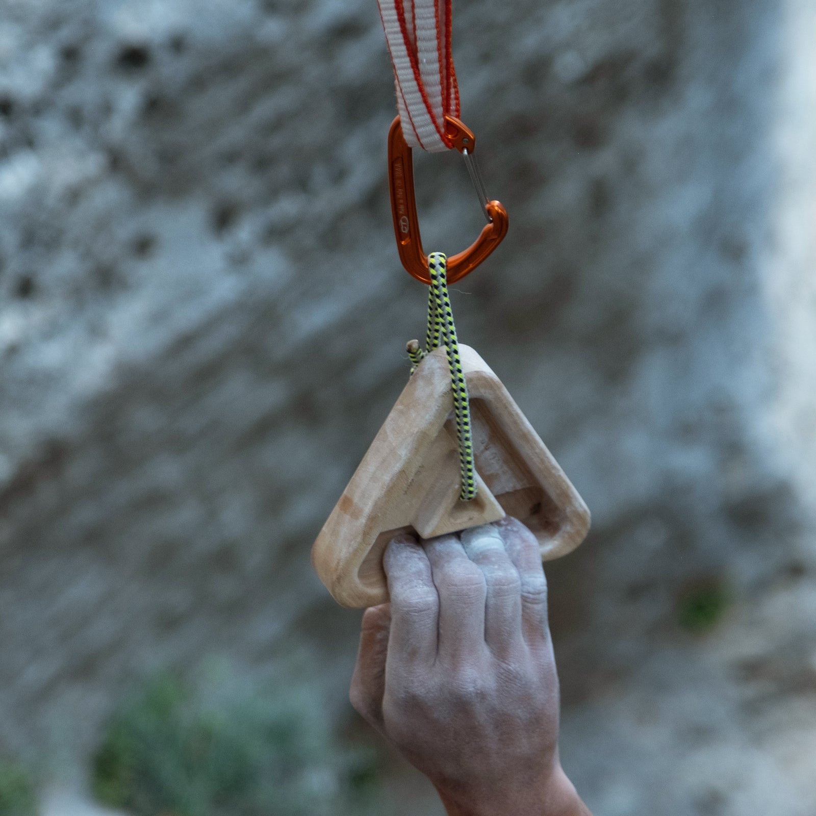 Les Triangle - YY Vertical